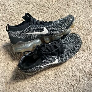 women’s vapor max shoes